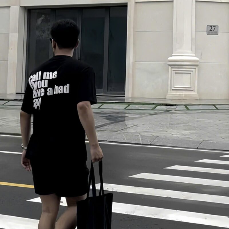 Mẫu call me